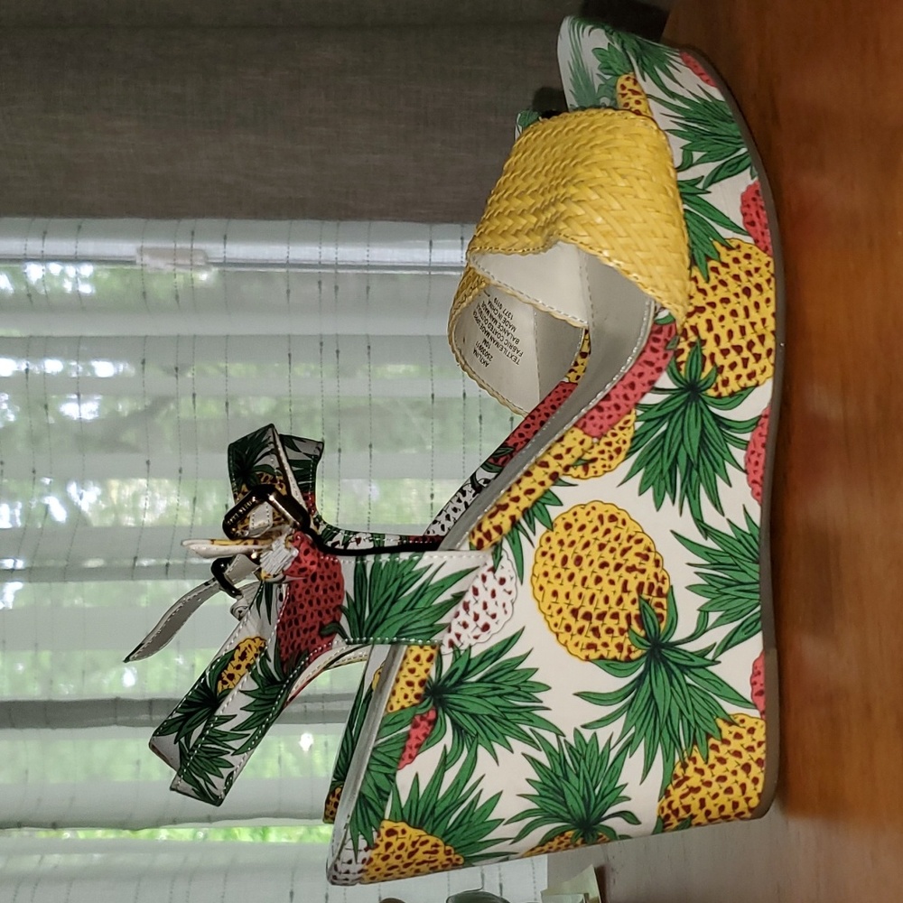 Anne Klein Pineapple Wedges